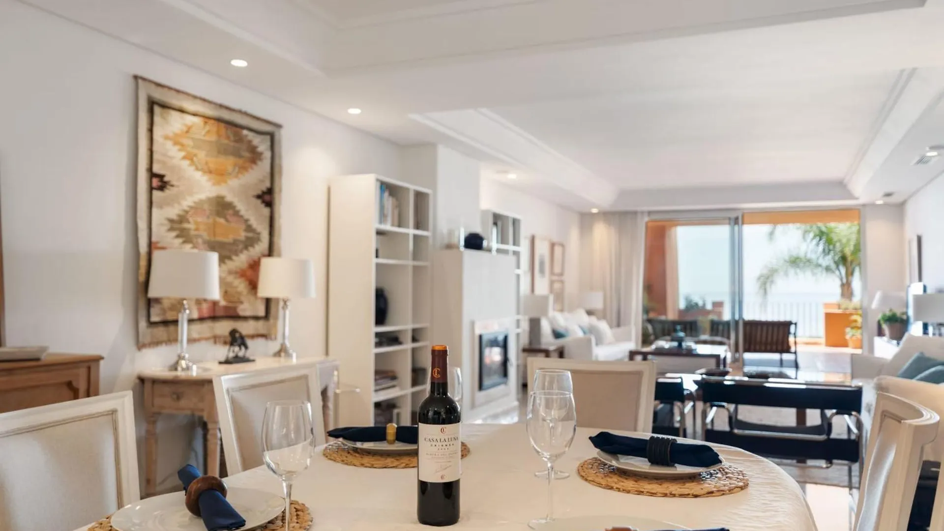 Exclusive 1 Line Beach Apartment In Marbella With Panoramic Views