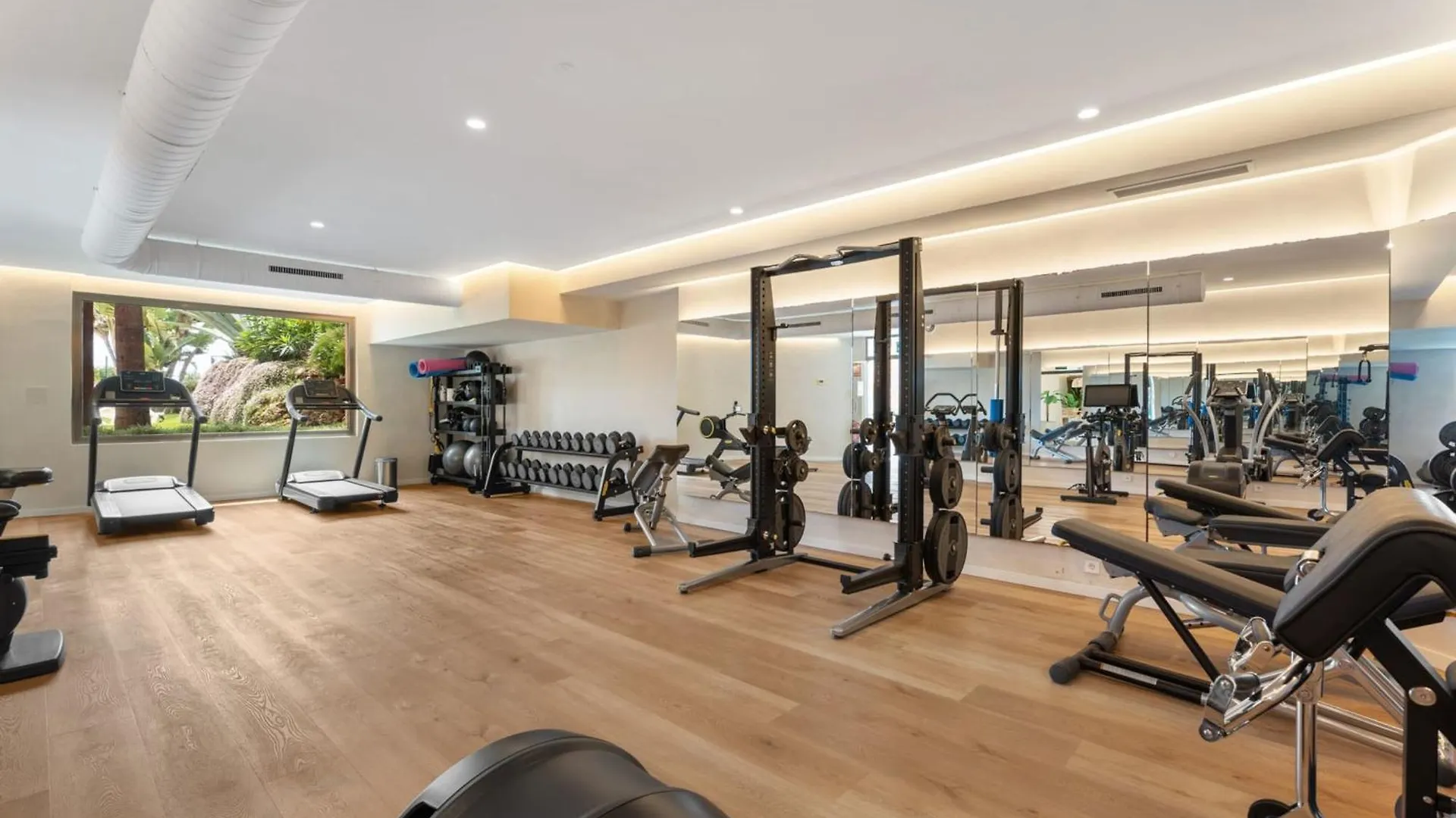 Exclusive 1 Line Beach Apartment In Marbella With Panoramic Views 0*,  Spanyolország